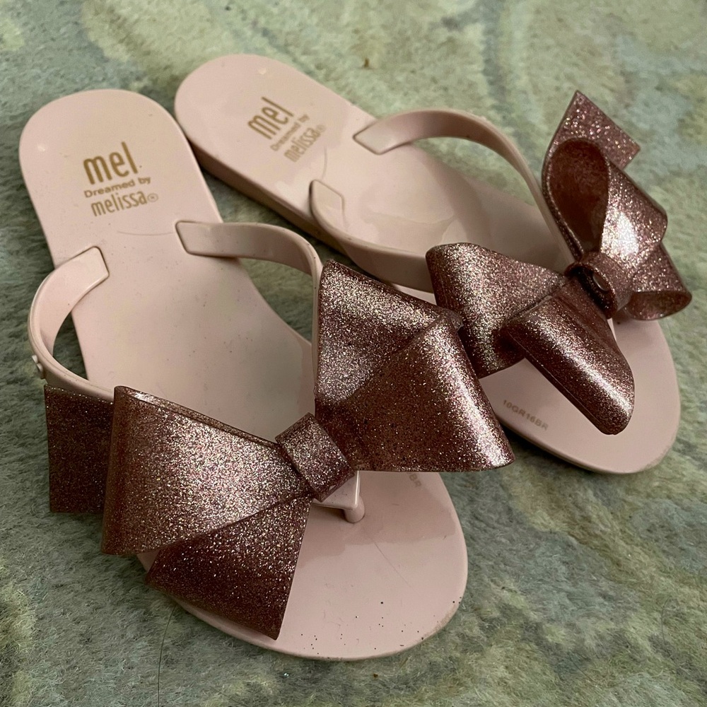 Mel by Melissa Pink Glitter Bow Flip Flops size 12